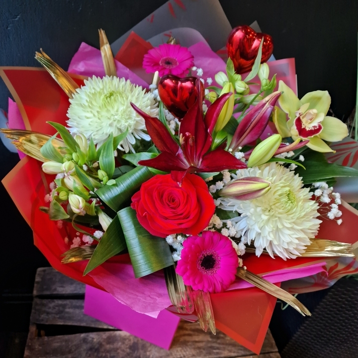 Valentines Flowers Telford bouquet 
