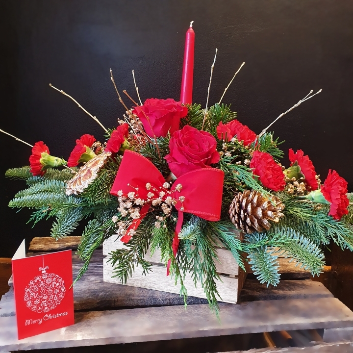Christmas Cracker Arrangement